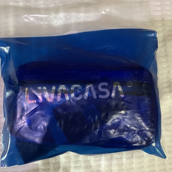 Livacasa fanny pack.  Pink shiny NWT - Picture 4 of 5